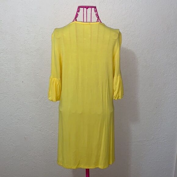 ChaCha Vente yellow bell sleeve dress. - Picture 4 of 16